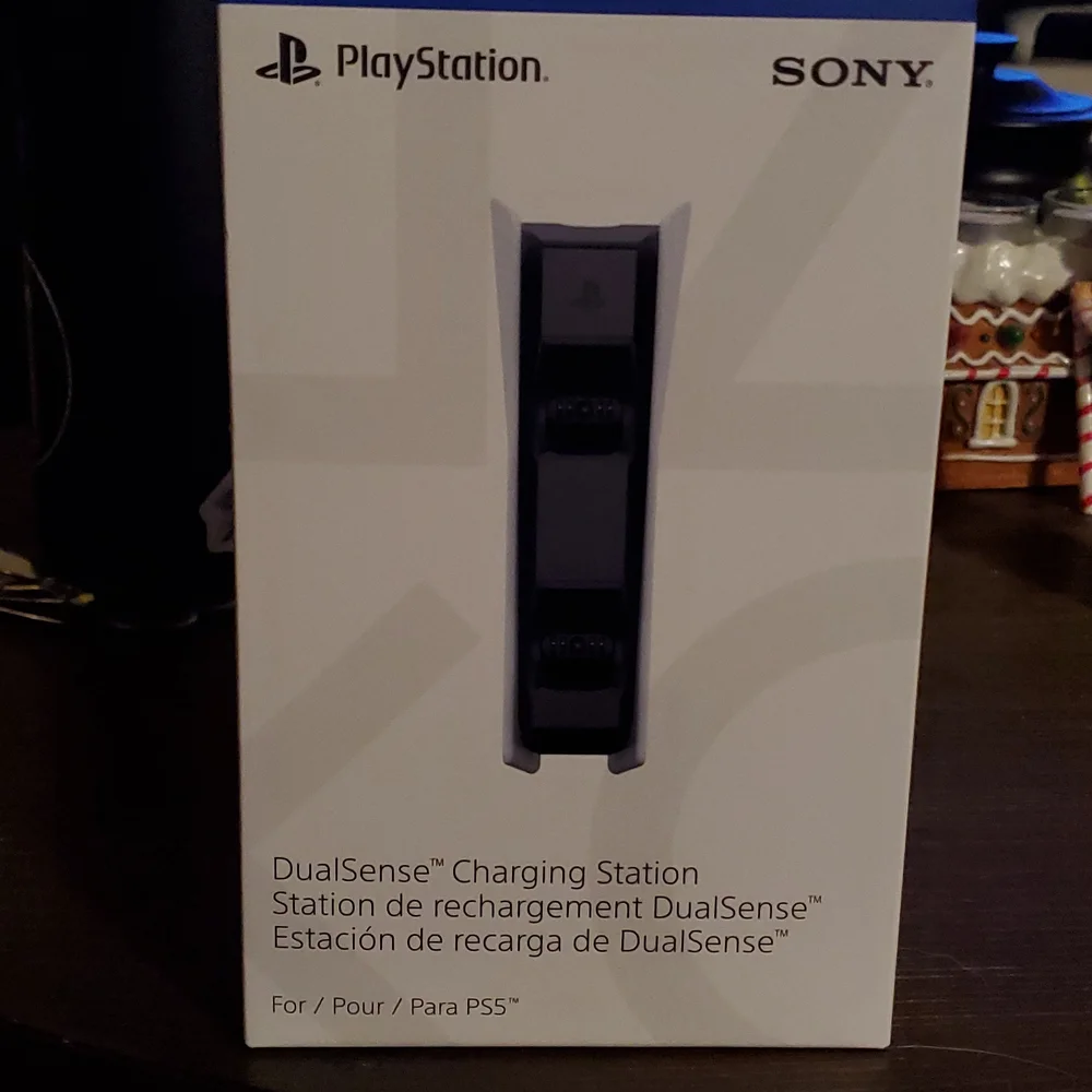 Play station charging station